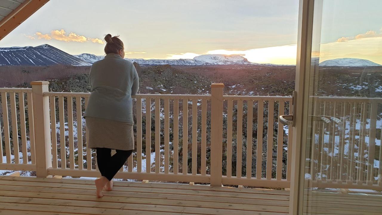 Slow Travel Myvatn - Þufa - Private Homestay ภายนอก รูปภาพ
