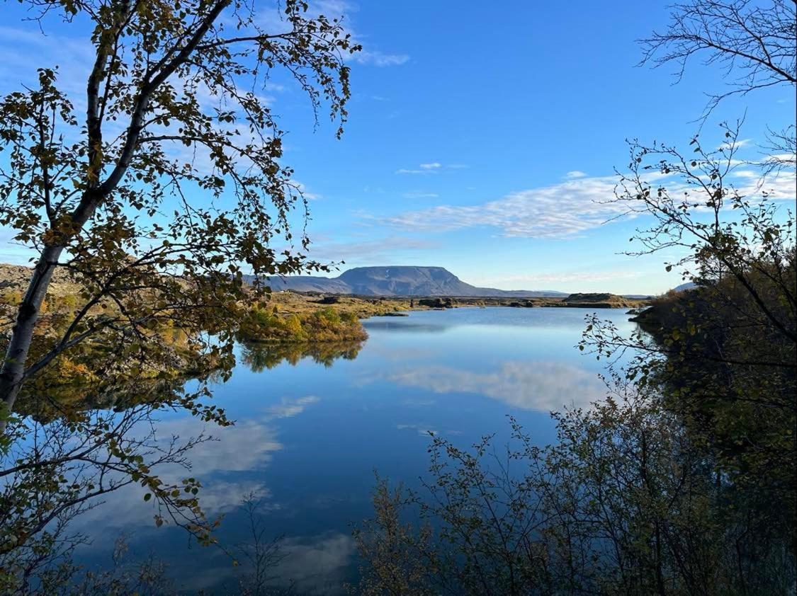 Slow Travel Myvatn - Þufa - Private Homestay ภายนอก รูปภาพ